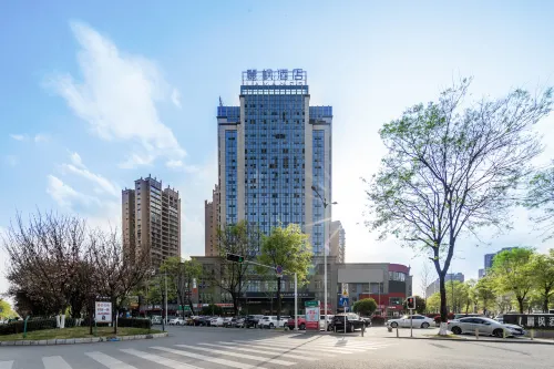 Lavande Hotel (Jiangyou Monument) Hotels in Jiangyou