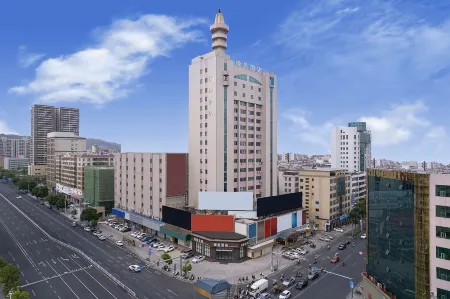 Lianjiang Fengying Hotel (Yinghua Garden Yuexin Square Branch, Tangshan Mountain Scenic Area)