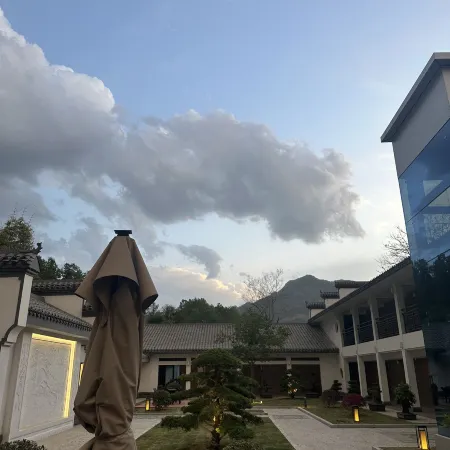 Cuiming Hotel