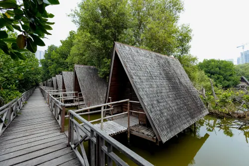 RedDoorz Resort @ Taman Wisata Mangrove - guesthouses