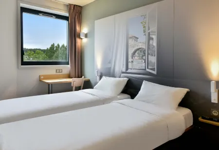 B&B Hotel Toulouse Centre Canal du Midi Отели рядом со станцией Железнодорожная станция Тулузе Матабиау