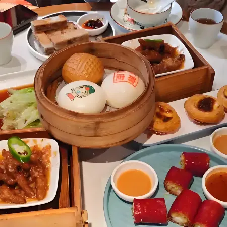 Jifeng Meiju (Guangzhou Tiyu West Metro Station Branch) Отели рядом с достопримечательностью «Торговый центр Tee Mall»