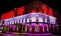The Cambridge Hotel & Backpackers