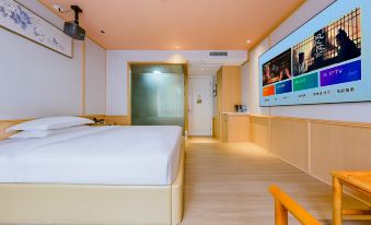 Junxi Theme Hotel