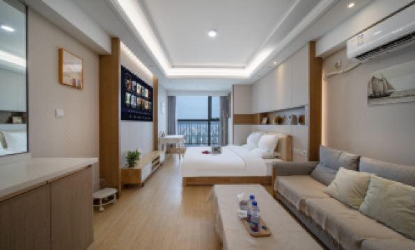 Autumn Thoughts High-Rise Scenic Administrative Apartment