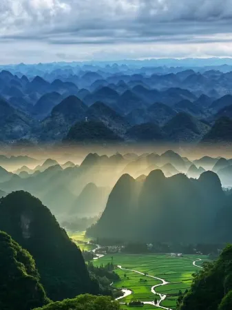 Linxi Yimeng SerenCreek Sky Garden Homestay (Xingyi) Отели рядом с достопримечательностью «Xingyi Normal University for Nationalities West Campus»