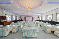 Ku'erdening Fanjing Museshe Hotel - parcheggio