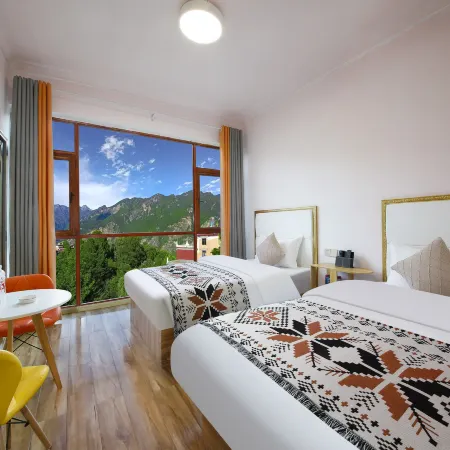 Mountain Island Cloud · Rayshun | Garzê Hidden Realm 31 ° n Scenic Resort Отели в г. Даньба