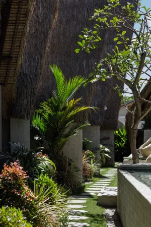 Desa Harmonis Uluwatu Отели рядом с достопримечательностью «Anantara Spa»