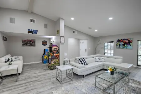 Collins Family-Friendly Texas Home with Private Pool!