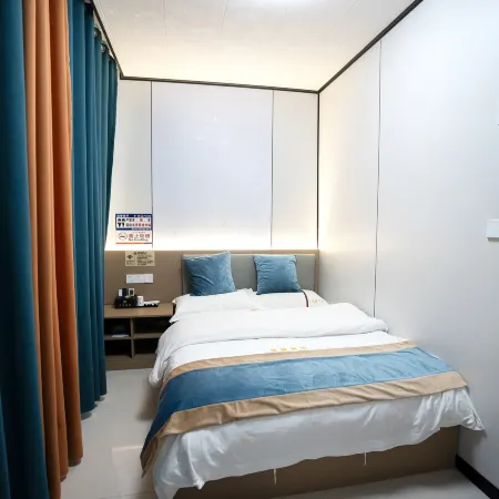Wanglan Homestay Отели в г. Илян