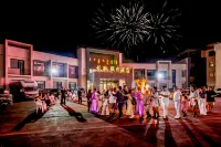 Longmai Holiday Hotel (Ulan Butong Grassland Branch)