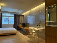 Whisper Inn Hotels near Yu Guang Dao