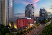 藝龍飯店（青島黃島金沙灘度假區店） 西海美術館附近的飯店