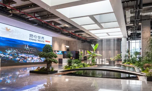 Deep Hot Spring Hotel