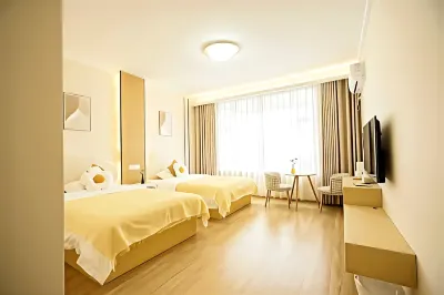 Mengzhu Xiaoju (Emeishan Tourism Passenger Transport Center Branch) Hotel in zona Emeishan Passenger Traffic Center