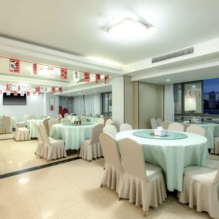 Sanming Ninghua Zhongyu Grand Hotel (Wanxing Plaza Branch)