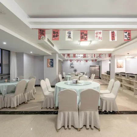 Sanming Ninghua Zhongyu Grand Hotel (Wanxing Plaza Branch)