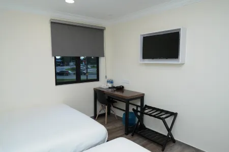 Anta Hotel Отели в г. Plentong