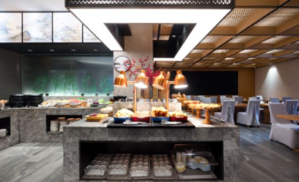 Nanjing Olympic Sports Expo Center UEASY Hotel