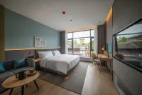 Liyi Hotel (Zunyi Conference Site Branch) Отели рядом с достопримечательностью «Zunyi Conference Qijian Red Army Long General Political Department Former Site»