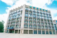 Meiyi Express Hotel (Hong'an County Film Fantasy City) Hotels near Dong Biwu Memorial Hall