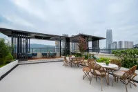 STADSBESÖK Longzhu Hotel (Yibin Hejiangmen Daguanlou) - ที่มีบาร์