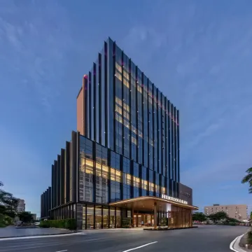HERTON HOTEL Hotels near Five Figures' Temple