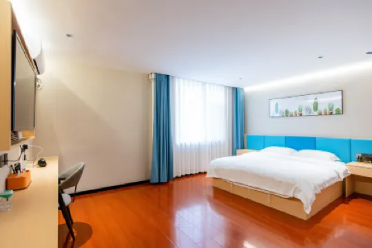 Dingfeng International Hotel (Dezhou High-speed Rail East Station)