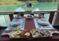 Intimate Riverside Resort Vang Vieng