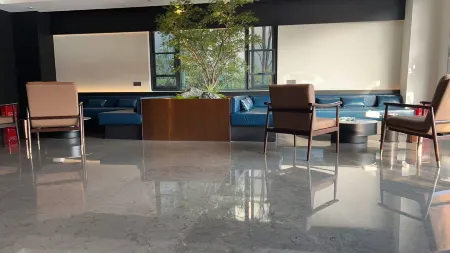 Blue Geometric Hotel Отели рядом с достопримечательностью «Xuanyuan Lake Wetland Cultural Park»