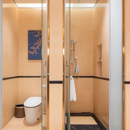 Shenghai Holiday Hotel