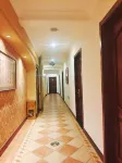 Xintiandi Fashion Hotel (Wafangdian Railway Station) - parking