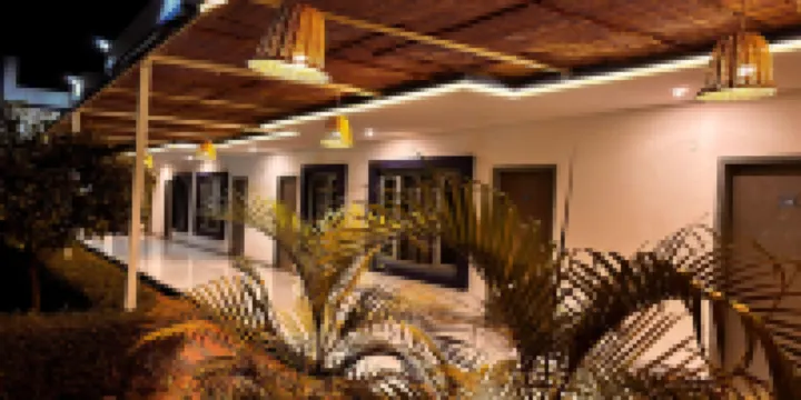 Atulya Green by Meyatri Hotel di 