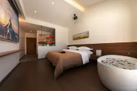Shangri-La Mingting Inn (Dukgiong Ancient Town Branch) - New