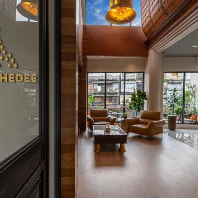 The Chedee Krungtheps Hotels near Bobae Tower