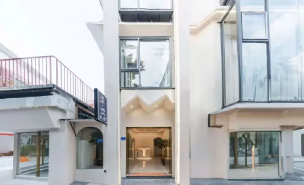 Star & Sunny Island فنادق في 