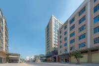 Zhenyue Esports Hotel (Chaoshan High-Speed Rail Station, Chaozhou) - New