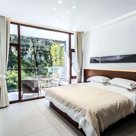 Jizhushan Rencongzhong  Homestay