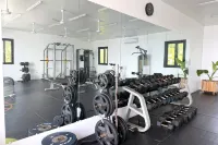 Trogon's Perch Clifftop Oceanfront Resort - Gym
