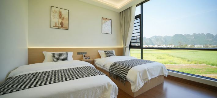 萬峰林迎峰小築民宿 Hotels in Xingyi
