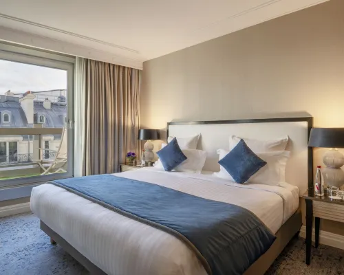 Warwick Champs-Elysées Paris Hotels near 8th arr.