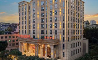 Vienna International Hotel (Chongqing Nanping Pedestrian Street Wanda Plaza)