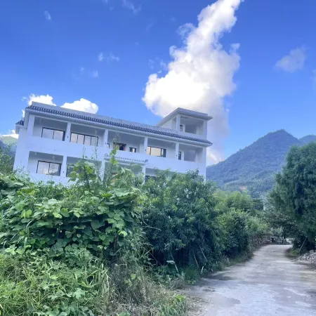 Jiufeng Mountain Hidden Realm, Lechang | Cloud Retreat Lodging