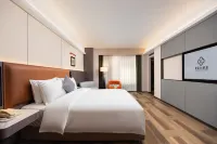 Chongqing Grand Hotel Hotels near Sanxia Square