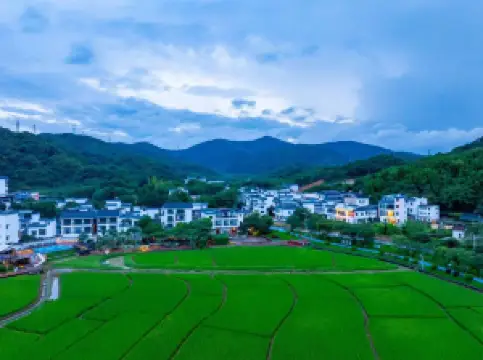 DAOXIWAN  HOT SPRING HOMESTAY