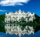 All Seasons Hotel (Guiyang Railway Station Vientiane City Branch) - วิวภูเขา