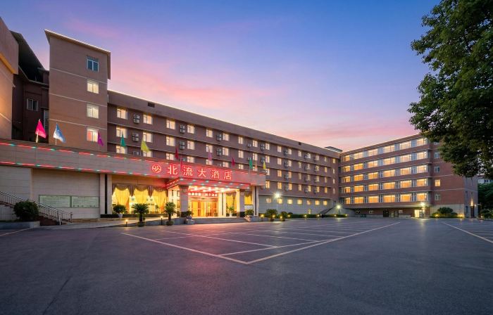 Beiliu Grand Hotel (Guijiang Pearl Pedestrian Street)