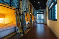 Hostel Alley Inn - 2 stelle