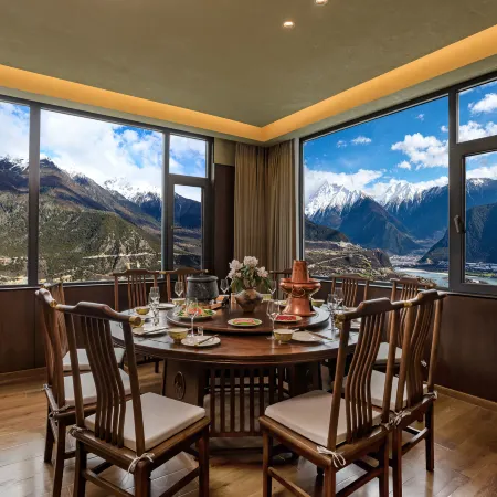Mainling Jixianshan · Namcha Barwa · Scenic Homestay (Suosong Village)